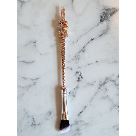 Set Of 4 Magic Wand-Inspired Makeup Brushes Hogwarts House Designs Harry Potter - Picture 7 of 9
